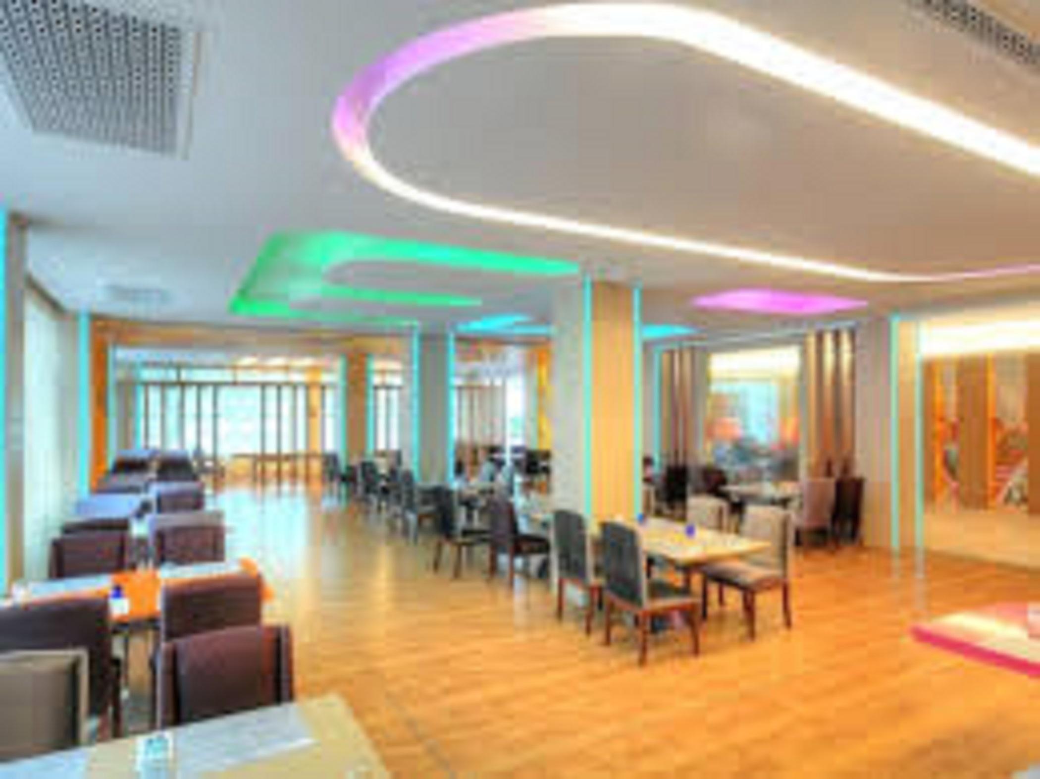 One One Bangkok Hotell Exteriör bild